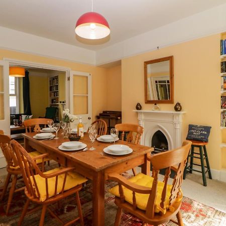 27 Exeter Street Villa ทินมัท ภายนอก รูปภาพ