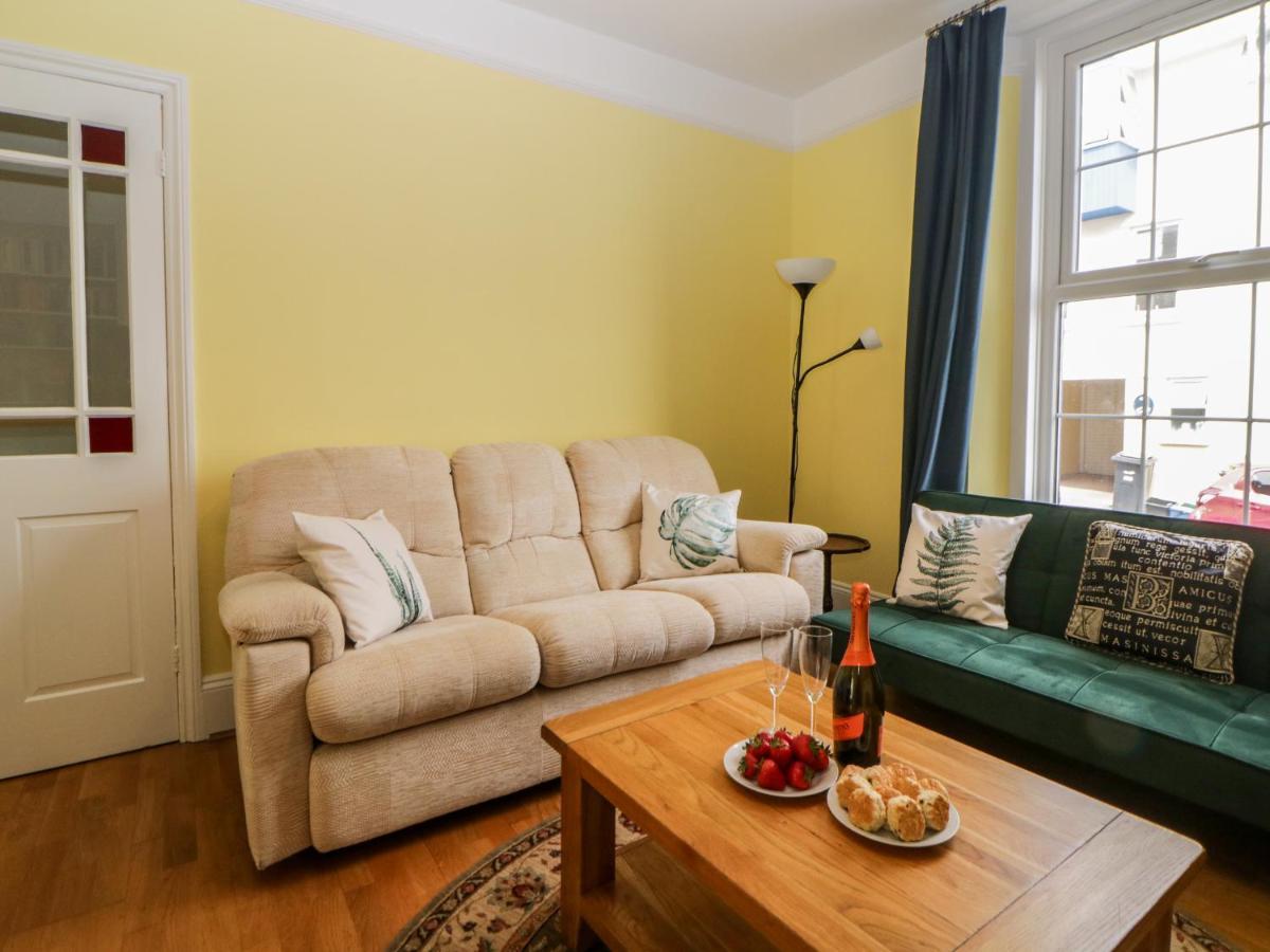 27 Exeter Street Villa ทินมัท ภายนอก รูปภาพ