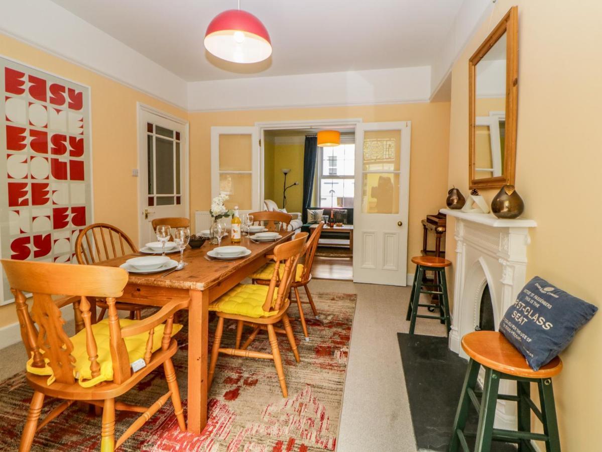 27 Exeter Street Villa ทินมัท ภายนอก รูปภาพ