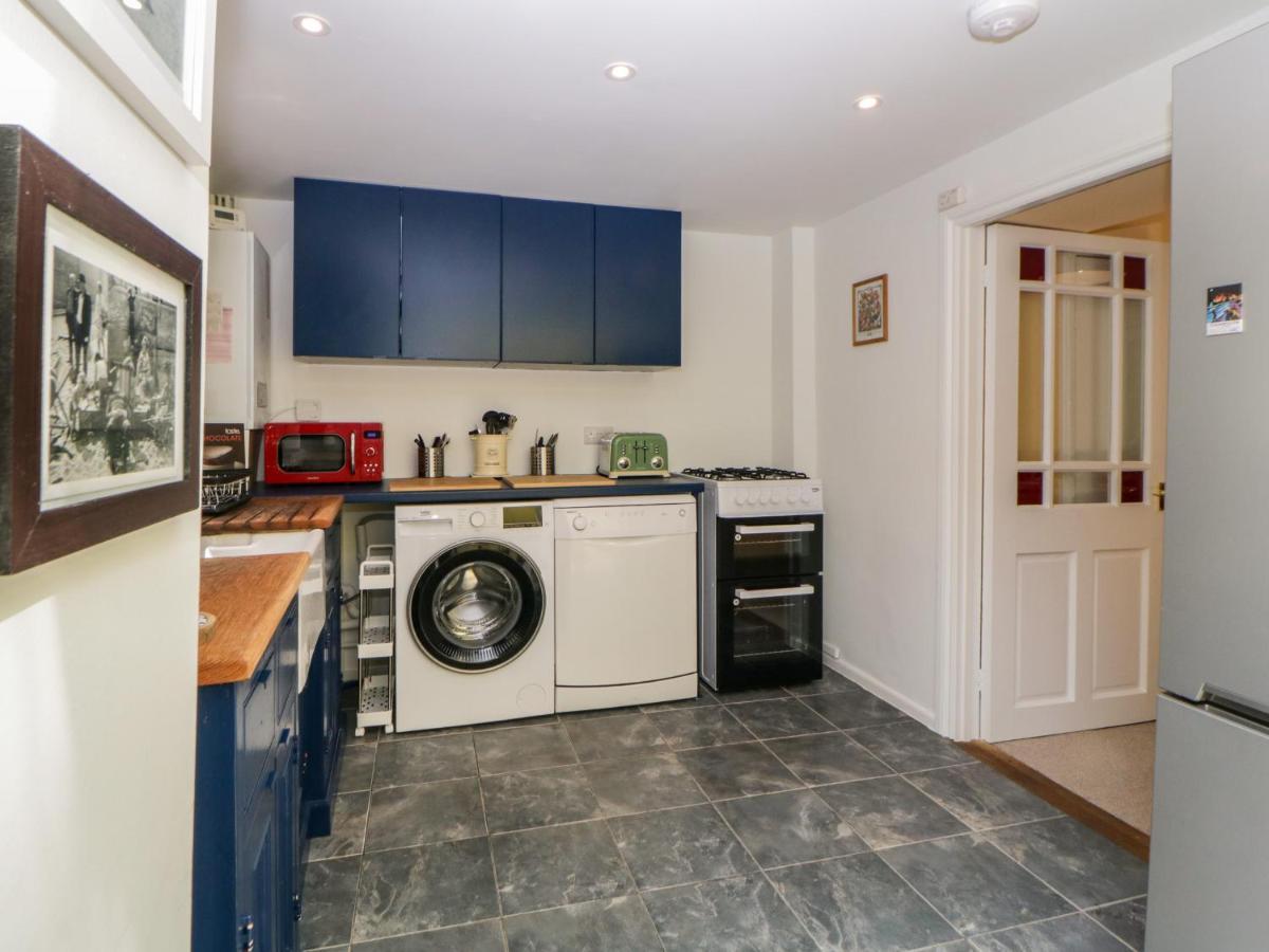 27 Exeter Street Villa ทินมัท ภายนอก รูปภาพ